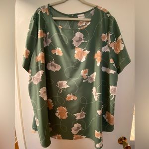 Woman’s Plus Size top